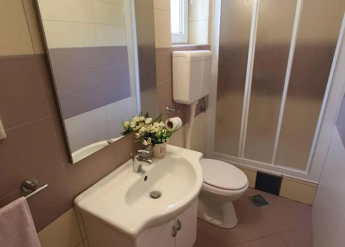 Apartment In 40